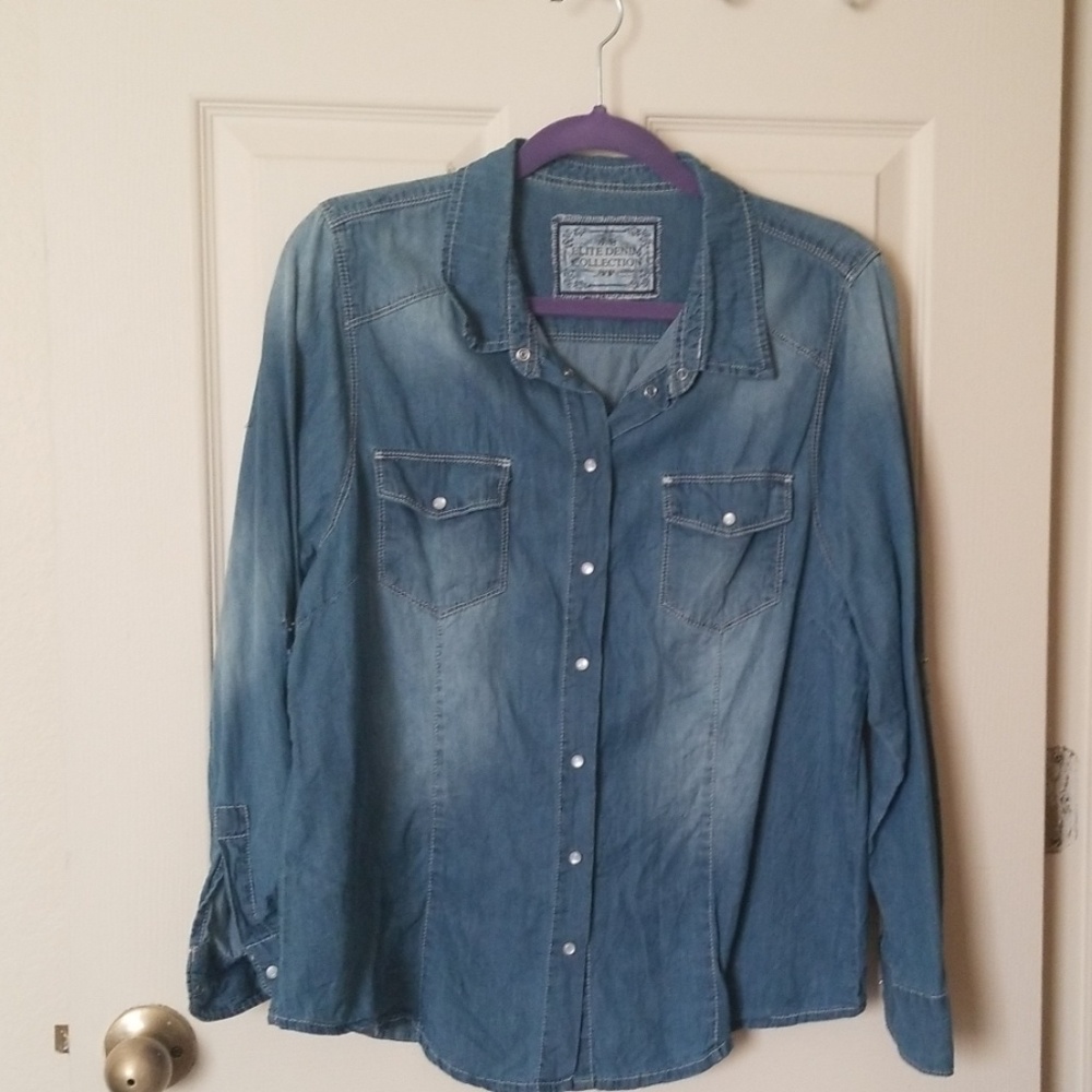 Denim Top!